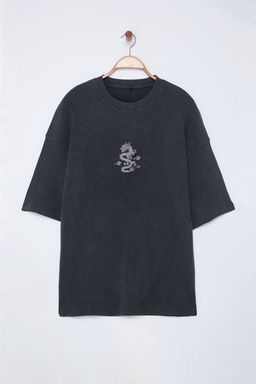 TRENDYOL MAN Antrasit Oversize/Genis Kesim Dokulu Nak?sl? T-Shirt TMNSS25TS00060 - Trendyolmilla фото 2