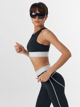 Топ женский спортивный черный