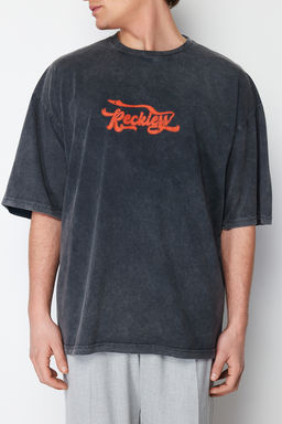 TRENDYOL MAN Indigo Oversize/Genis Kesim Eskitme Soluk Efektli %100 Pamuklu T-Shirt TMNSS24TS00120 - Trendyolmilla фото 5