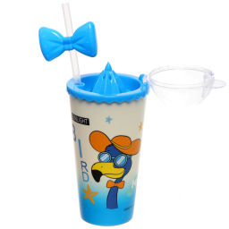 Цена за 4 шт. Стакан пластиковый 600мл "Праздник" с трубочкой, цвета микс