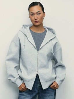 Худи оверсайз с рисунком на спине / Zarina