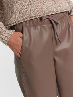 Кожаные брюки женские коричневые