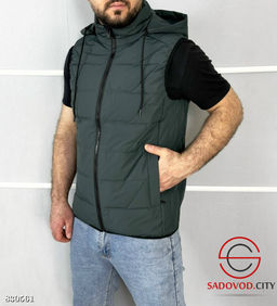 Жилетка мужская с капюшоном