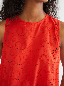 Bisiklet Yaka Ajurlu Brode Bluz