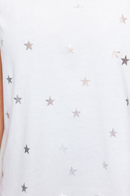 Beyaz %100 Kal?n Pamuklu Varak Y?ld?z Bask?l? Regular Kal?p Orme T-Shirt TWOSS20TS0757
