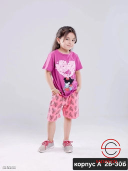 Костюм для девочки с рисунком