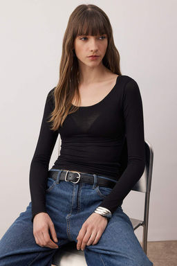 Siyah Transparan Esnek Vucuda Oturan Orme Bluz TWOAW26BZ00305 - Trendyolmilla фото 2