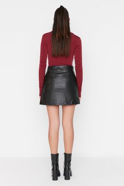 TRENDYOLMILLA Siyah Fermuarl? Suni Deri Dokuma Sort Etek TWOAW23SR00010  фото 5