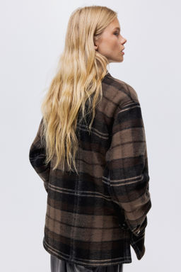 Chaqueta camisera con forro en borreguito - H&m фото 5