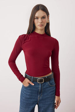 Siyah-Bordo Kolu Buzgu Detayl? Fitted/Vucuda Oturan Dik Yaka Crop Esnek Orme Bluz TWOAW26BZ00152 - Trendyolmilla фото 5