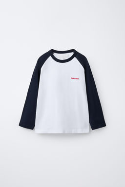 RAGLAN SLEEVE T-SHIRT WITH EMBROIDERED TEXT