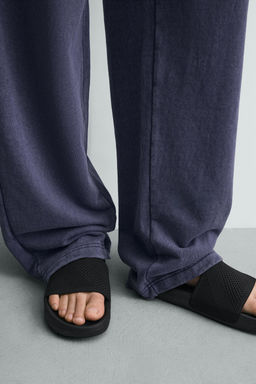 SANDALIA DE BA?O / Negro - Zara фото 3