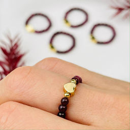 Кольцо на резинке из Граната 15 р.