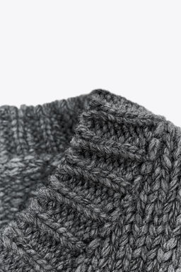 CROPPED KNIT V-NECK SWEATER - Zara фото 7