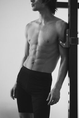 Mallas de deporte cortas en DryMove Slim Fit - H&m фото 2