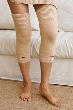 Наколенники длинные из монгольской шерсти ,применяются при различных заболеваниях