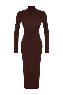 TRENDYOLMILLA Kahverengi Dik Yaka Fitted/Vucuda Oturan Maxi Esnek Orme Kalem Elbise TWOAW24EL00614  фото 7
