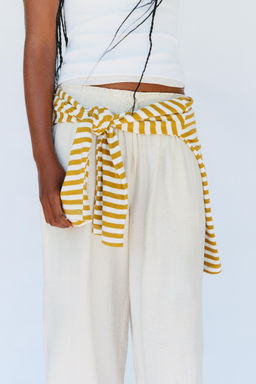 PANTAL?N WIDE LEG EFECTO ARRUGADO / Beige claro - Zara фото 3