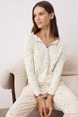 Ekru Pamuklu Likral? Yumusak Tuse Kalpli Baby Overlok Detayl? Orme Pijama Tak?m? THMAW26PT00166