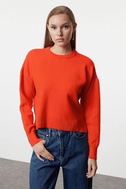 TRENDYOLMILLA Yesil Genis Kal?p Basic Premium Iplik/Ozel Iplik Triko Kazak TWOAW25KZ00053