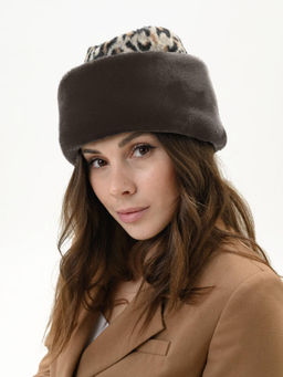 П26-27 Пилотка Леон беж с коричневым мехом