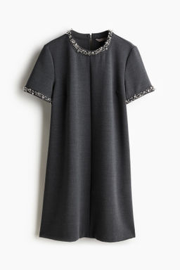 Vestido con cuentas