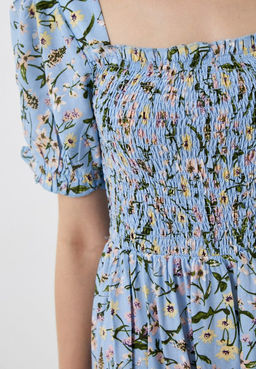 Нежно-голубое платье с цветочным принтом - Incity фото 6