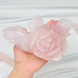 Цветок из Розового кварца