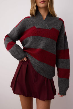 Bordo Yumusak Dokulu Genis Kal?p Kal?n V Yaka Triko Kazak TWOAW26KZ00152 - Trendyolmilla фото 3