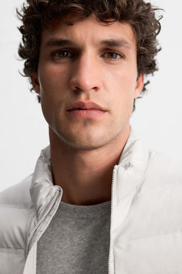 LIGHTWEIGHT PUFFER GILET - Zara фото 38