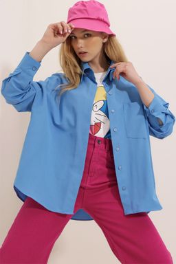 Женская хлопковая рубашка-бойфренд синего цвета с одним карманом ALC-X8134