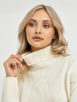 водолазка женская из шерсти в молочном цвете и объемным узором - Glenfield фото 8