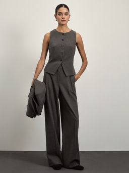 Жилет приталенный с шерстью / Zarina  фото 2