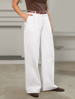 Широкие джинсы с защипами из облегченного денима