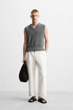 RELAXED FIT KNIT WAISTCOAT