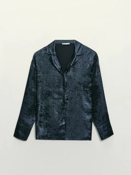 Блузка из блестящей ткани / Zarina