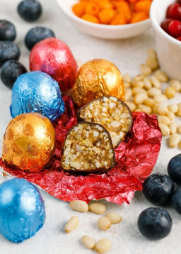 Кедровый грильяж ассорти  клюква, черника, облепиха, 540 г | шоу-бокс - Сибирский кедр фото 2