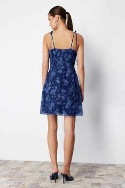 TRENDYOLMILLA Lacivert Cicekli A Kesim Sifon Mini Astarl? Dokuma Elbise TWOSS22EL2566  фото 6