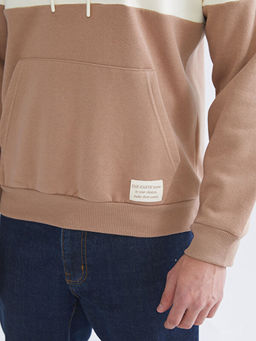 Uzun Kollu Bask?l? Erkek Hoodie