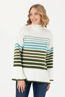 Женский свитер с высоким воротником песочного цвета Неожиданная скидка в корзине