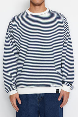 TRENDYOL MAN Siyah Oversize/Genis Kesim Cizgili Ici Polar/S?cak Tutan Sweatshirt TMNAW24SW00065 - Trendyolmilla фото 27