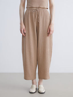 Beli Lastikli Dokulu Kad?n Pantolon