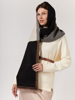 В СОСТАВЕ ШЕРСТЬ И КАШЕМИР Большой, мягкий, теплый однотонный двусторонний палантин. - Tantino фото 6