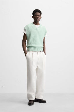 TEXTURED KNIT VEST