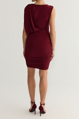 TRENDYOLMILLA Bordo Vucuda Oturan Orme S?k K?sa Elbise TPRSS25EL00029