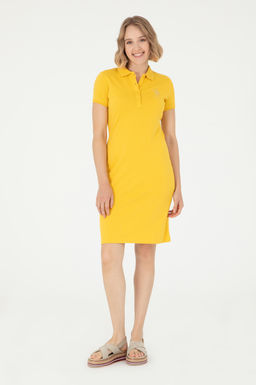 Женское шафрановое трикотажное платье Неожиданная скидка в корзине