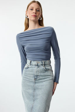 Indigo Kay?k Yaka Drapeli Vucuda Oturan Esnek Orme Bluz TWOAW25BZ00109