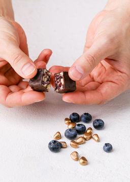 ? Москва ? Мягкий грильяж ?Кедровое золото с черникой?, 85 г - Сибирский кедр фото 5