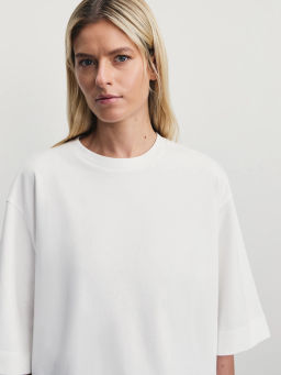 Футболка оверсайз из плотного хлопка / Zarina  фото 6