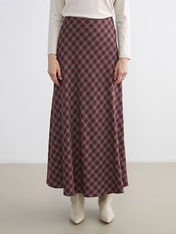 Beli Fermuarl? Baklava Desenli A Kesim Etek